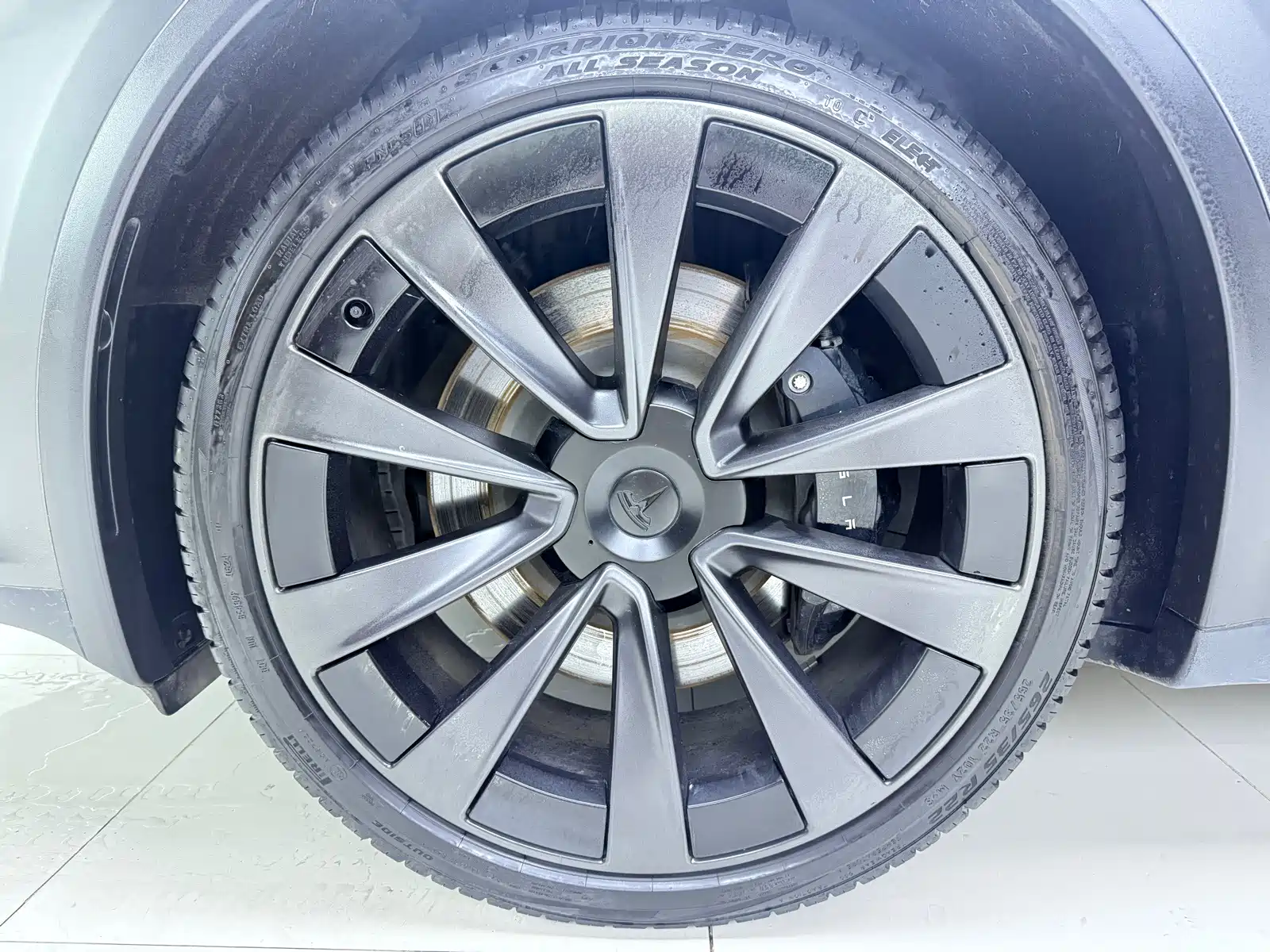 Фото 15 - Tesla Model X
