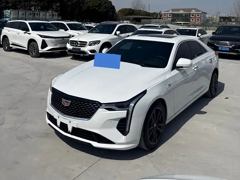 CADILLAC CT4