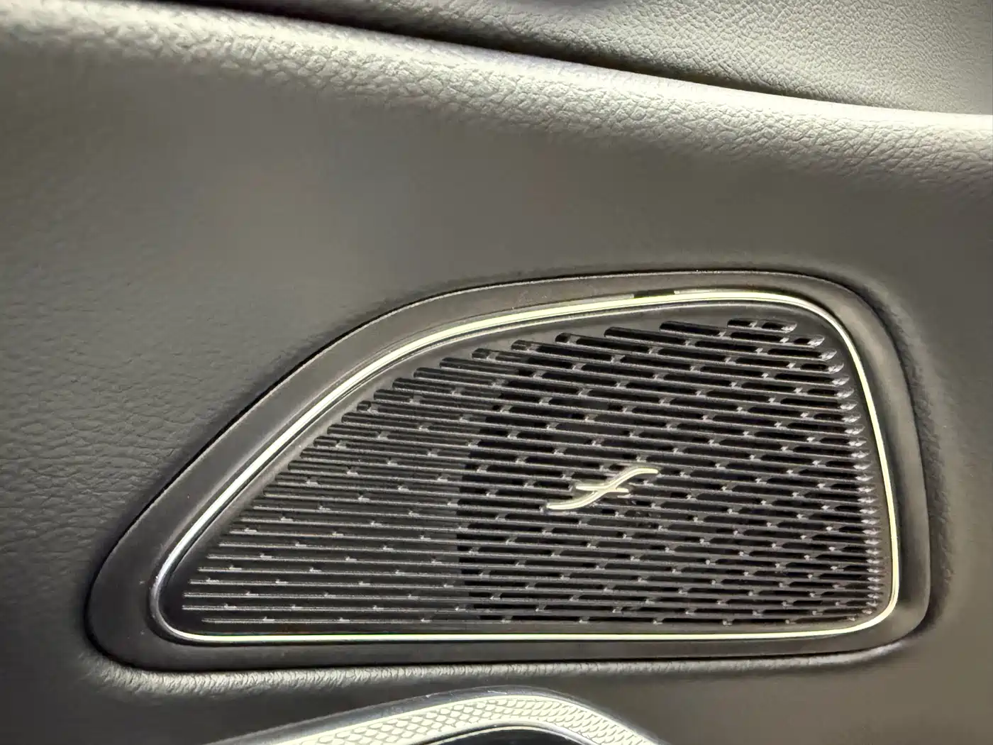 Mercedes-Benz E-Class 2024 E 300 L Fashion Sport фото 9