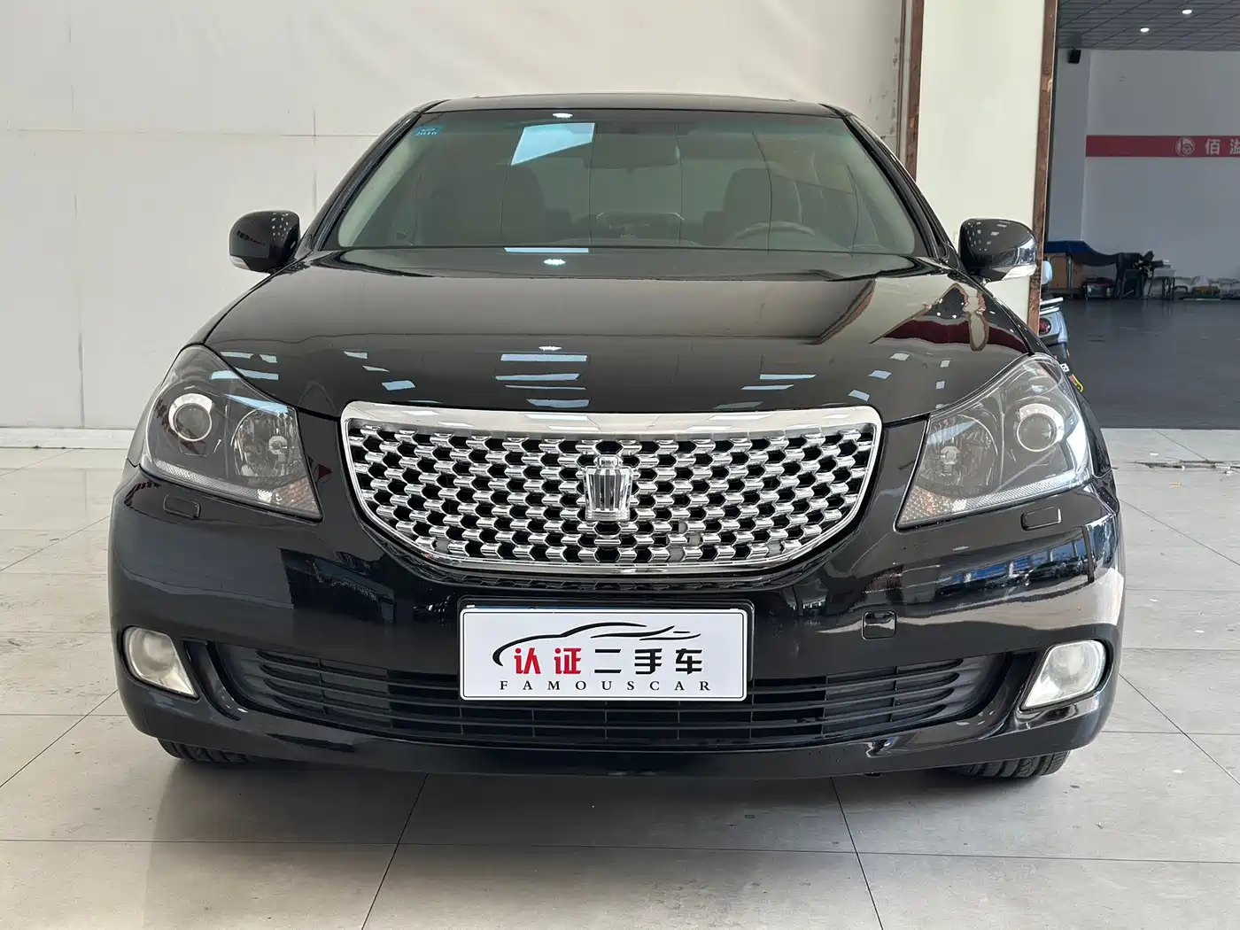 Toyota Crown 2010 2.5L Royal Leather Sunroof Navigation фото 2