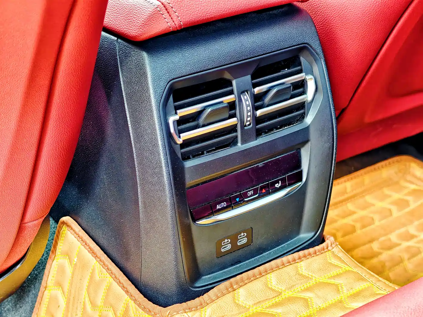 BMW 3 Series 2024 325i M Sport Shadowline Package фото 16