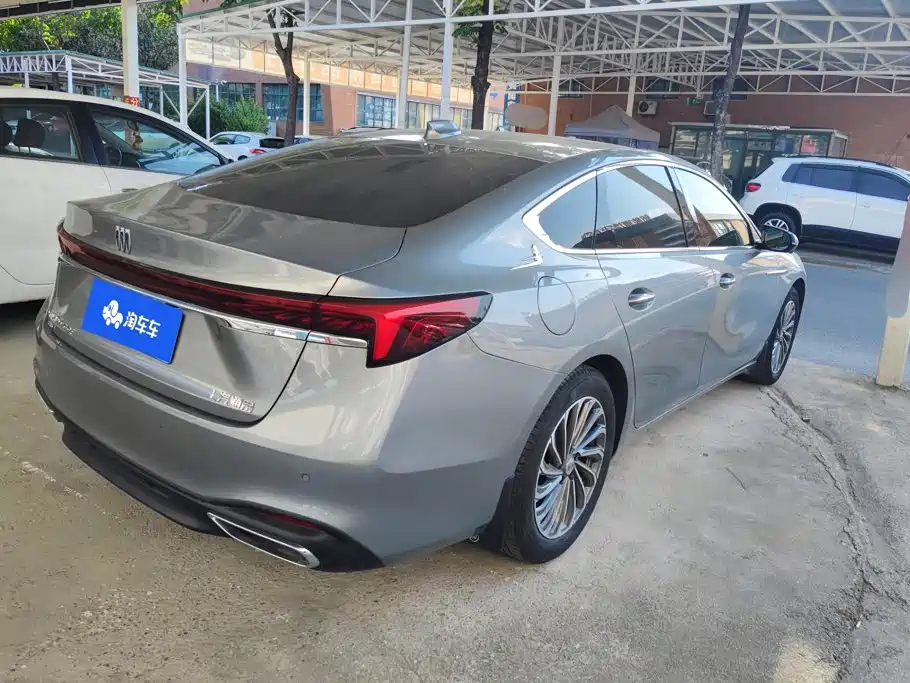Buick LaCrosse 2024 2023 28T Premium Edition