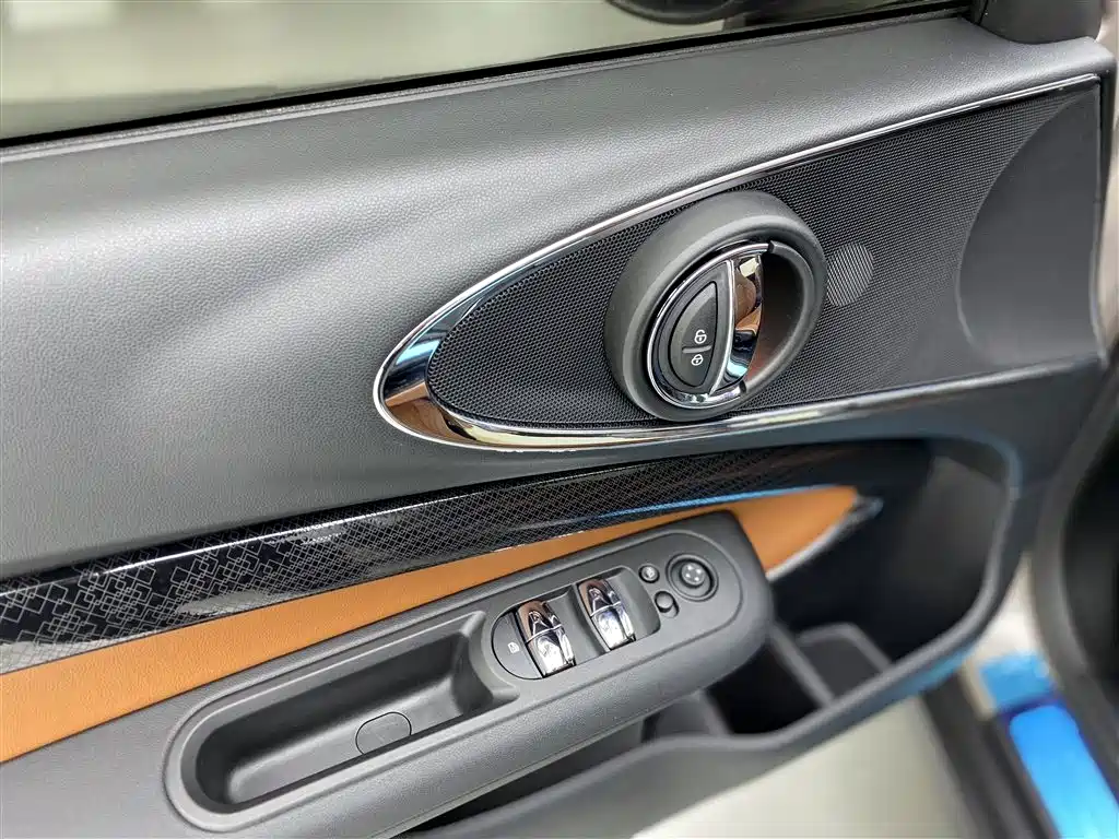 MINI CLUBMAN 2023 2023 Facelift 1.5T COOPER Connoisseur