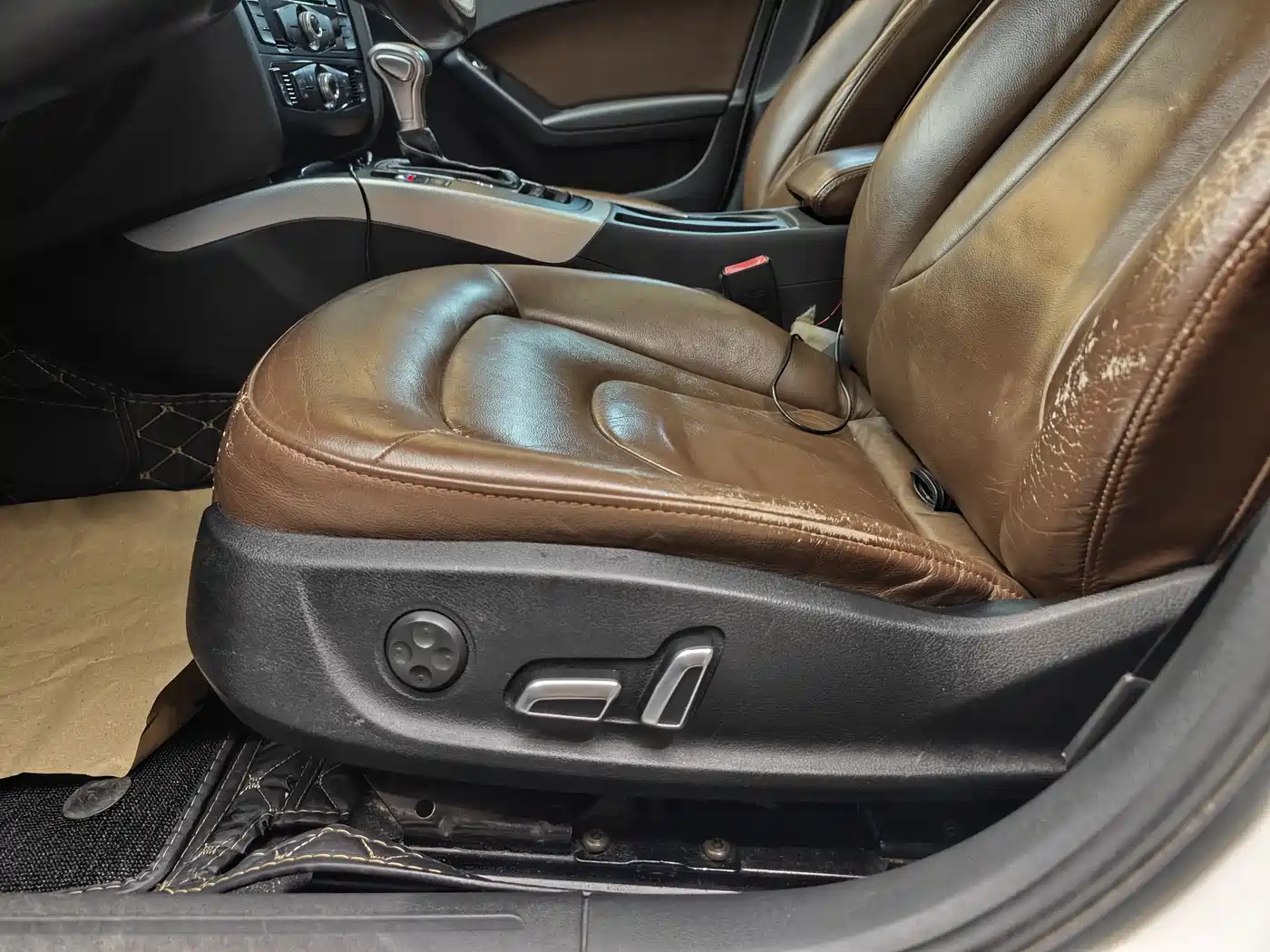 Audi A4L 2013 35 TFSI Automatic Standard фото 11