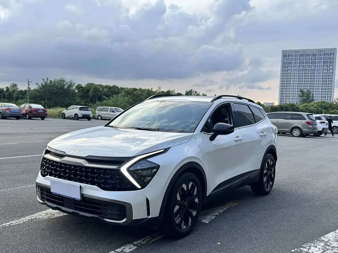 Kia Sportage 2024 2023 2.0T 2WD Premium Edition