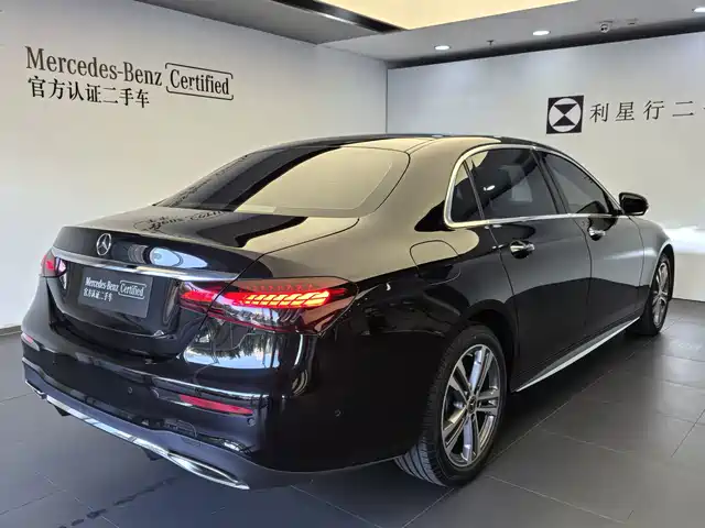 Mercedes-Benz E-Class 2023 E 260 L Sport 4MATIC — фото 5
