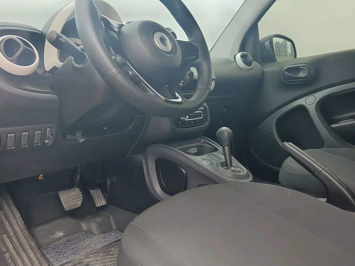 smart fortwo 2018 2015 1.0L 52kW Hardtop Agile