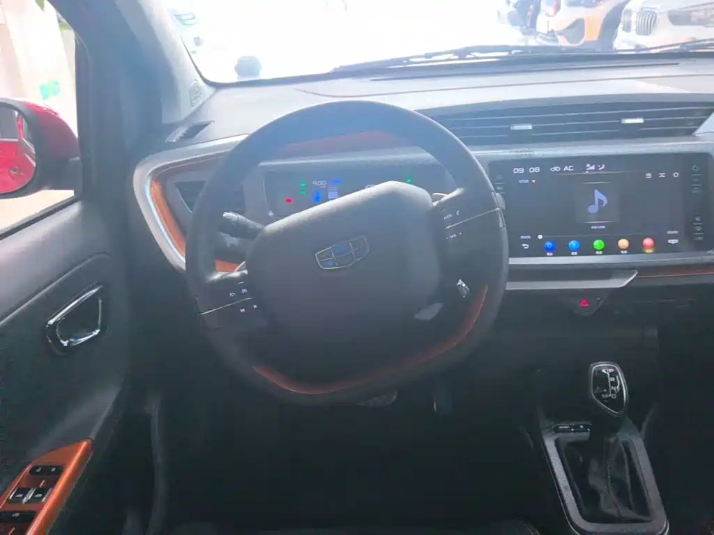 Geely Yuanjing X1 2019 2017 1.3L Auto Fun Edition
