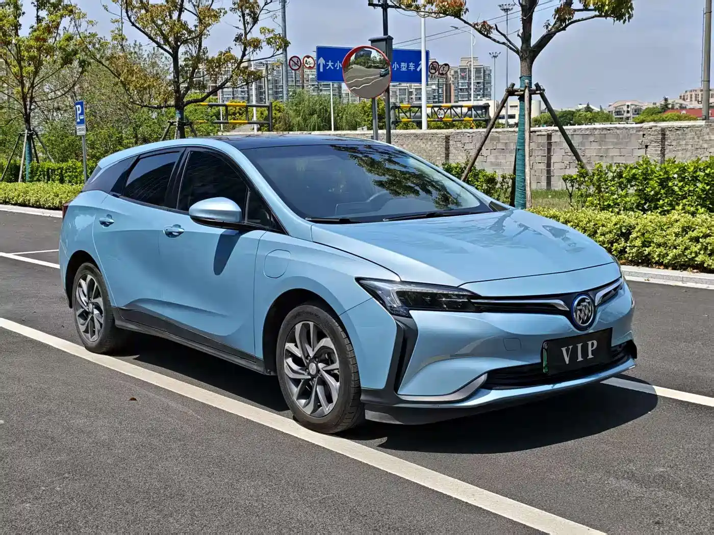 BUICK SLIGHTLY BLUE 6