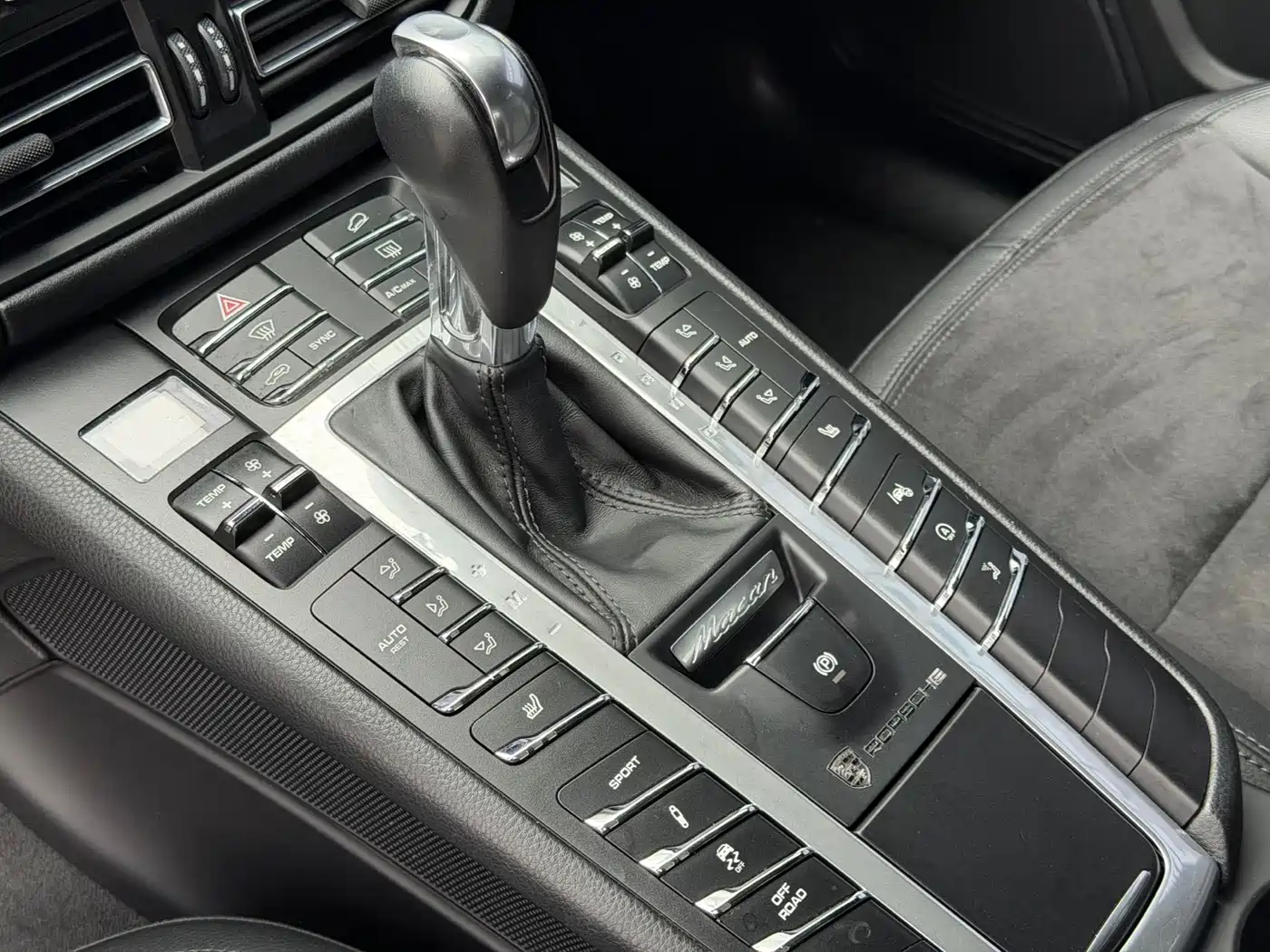 Porsche Macan 2020 Macan 2.0T фото 11