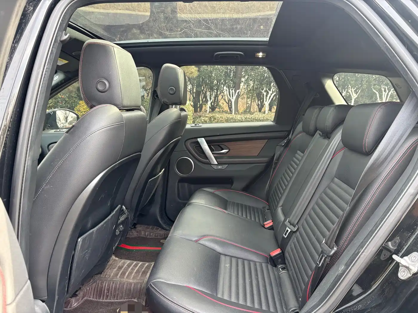 LAND ROVER DISCOVER SPORTS