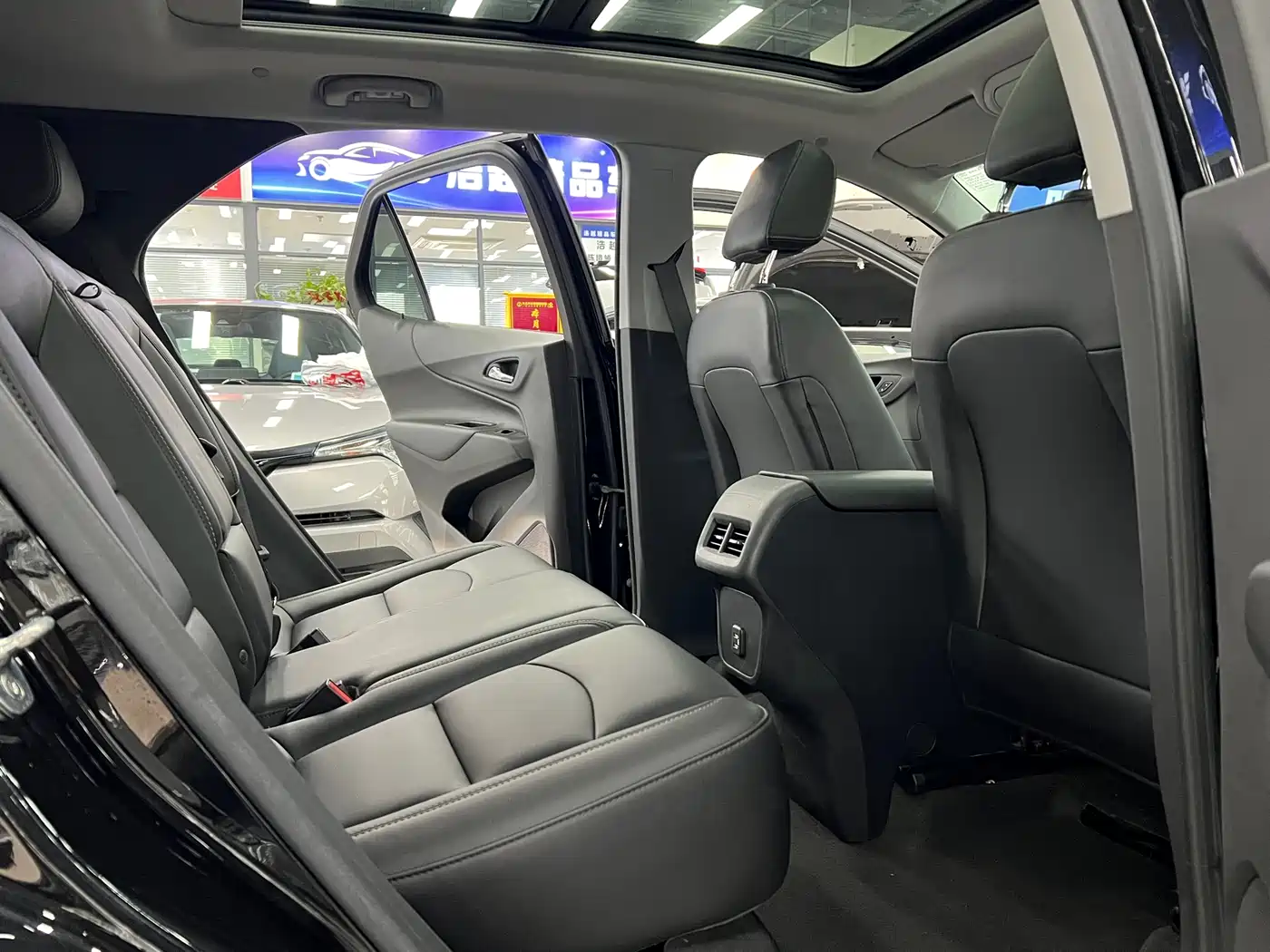Chevrolet Equinox 2022 535T Galloping Edition фото 23