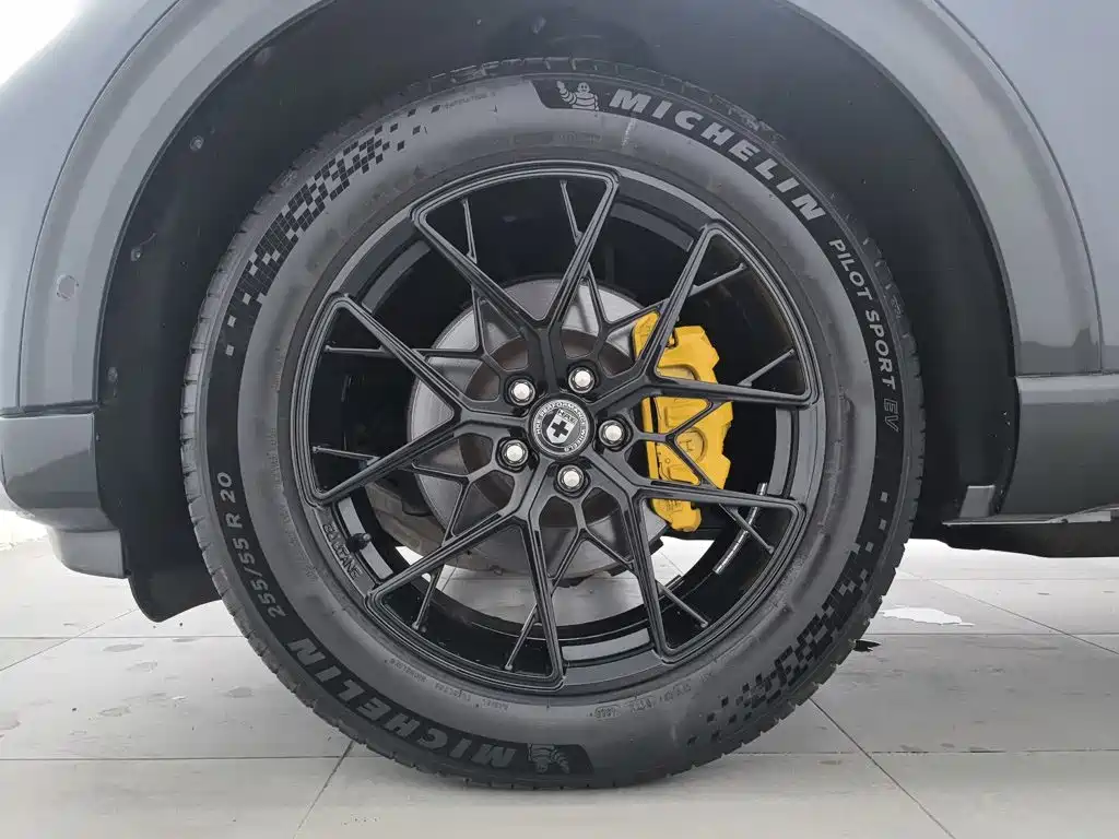 Ford Explorer 2020 2020 EcoBoost 285 AWD Titanium Edition 6-Seater