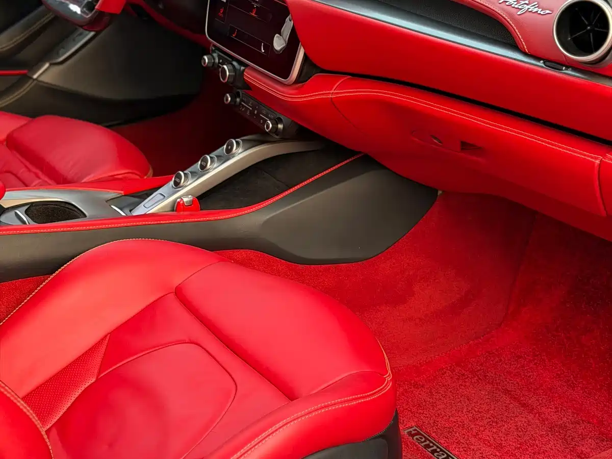 Ferrari Portofino 2019 2018 Model 3.9T