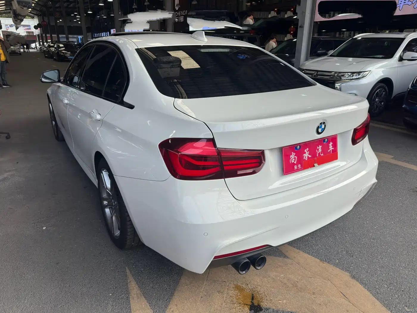 BMW 3 Series 2018 320Li M Sport Black Night Edition фото 5