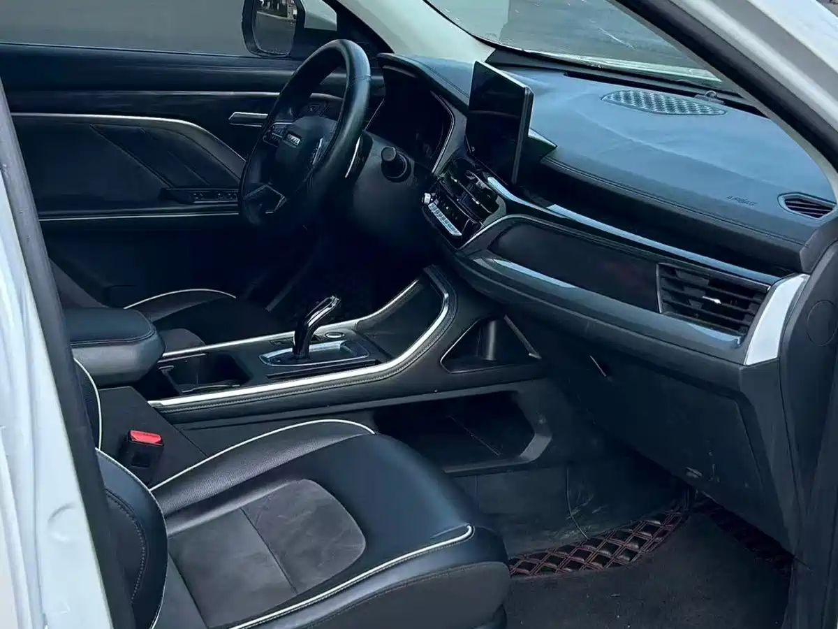 Фото 6 - Haval H6