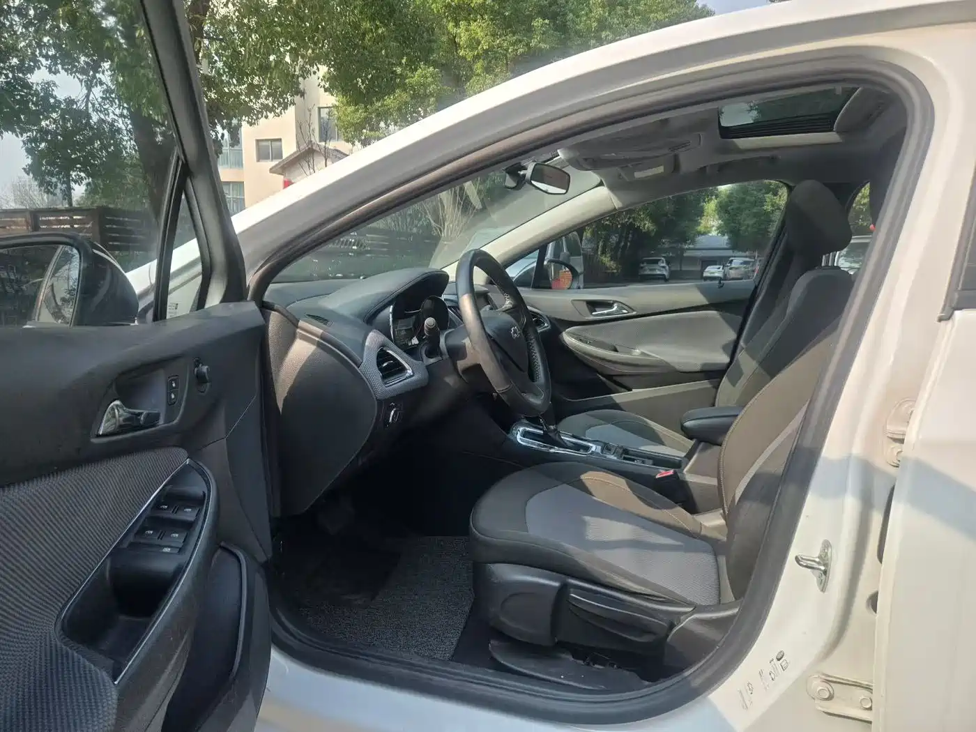 Chevrolet Cruze 2018 Redline 320 Automatic Pioneer Edition фото 4