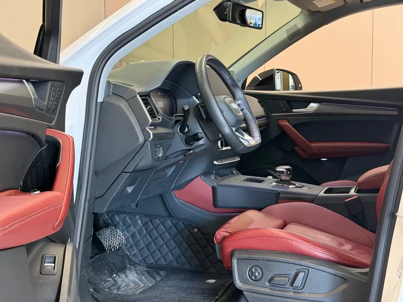 Audi Q5L 2022 Facelift 45T Luxury Dynamic фото 17