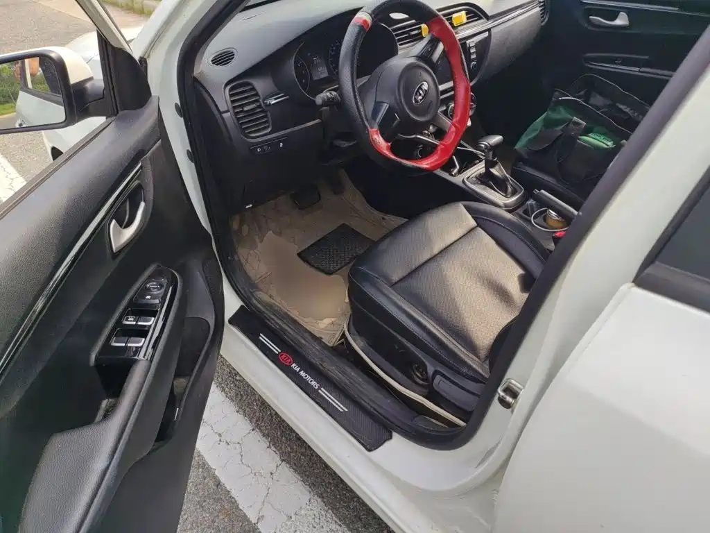 Kia K2 2018 2017 Sedan 1.4L AT 15th Anniversary Special Edition GLS