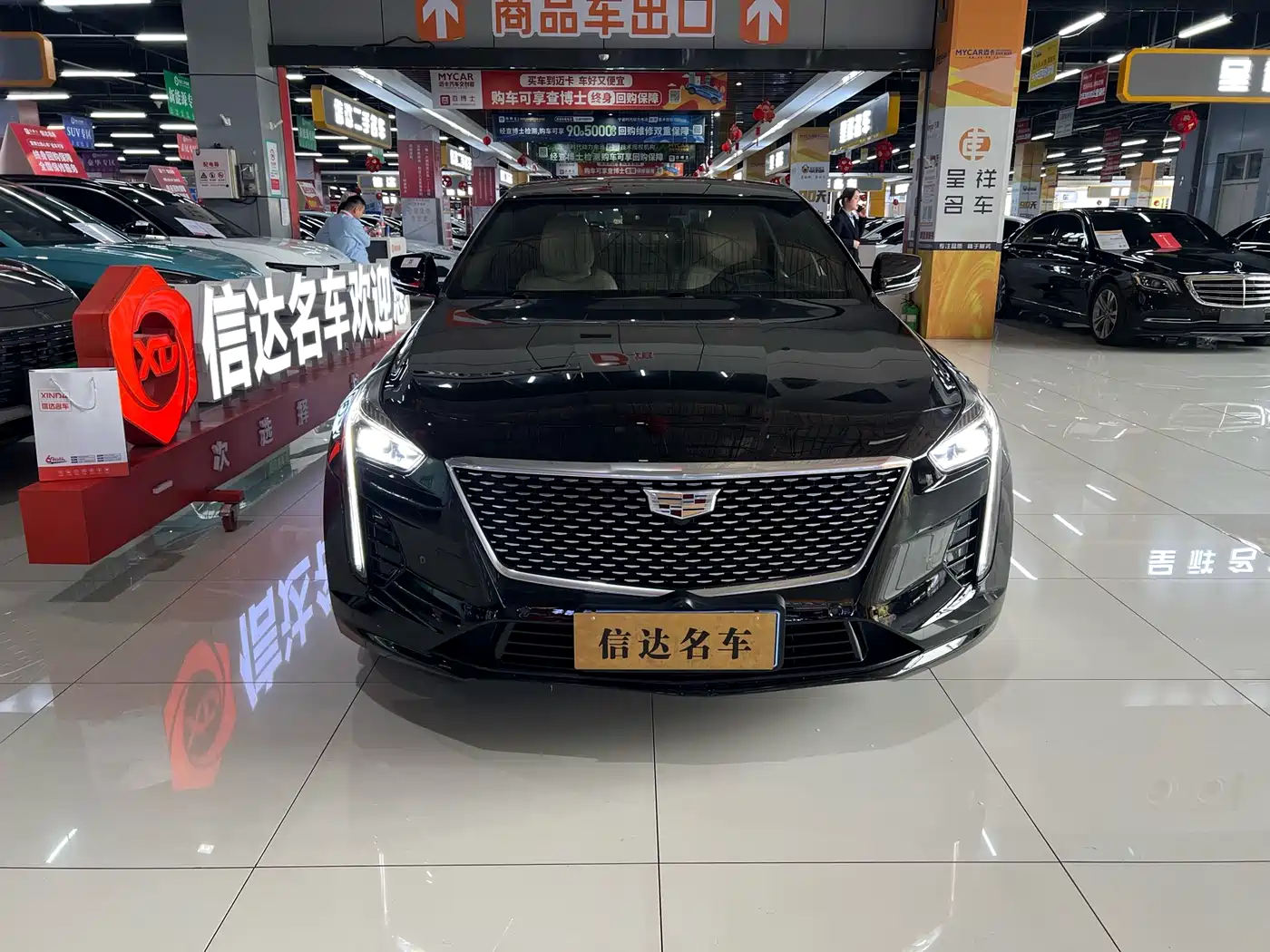 CADILLAC CT6