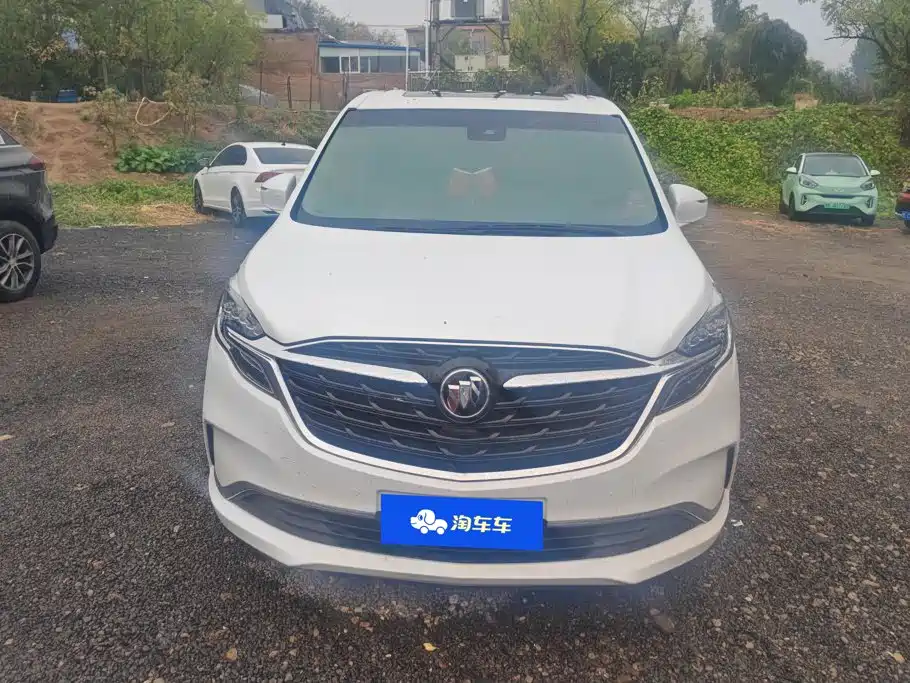 Фото 2 - Buick GL8