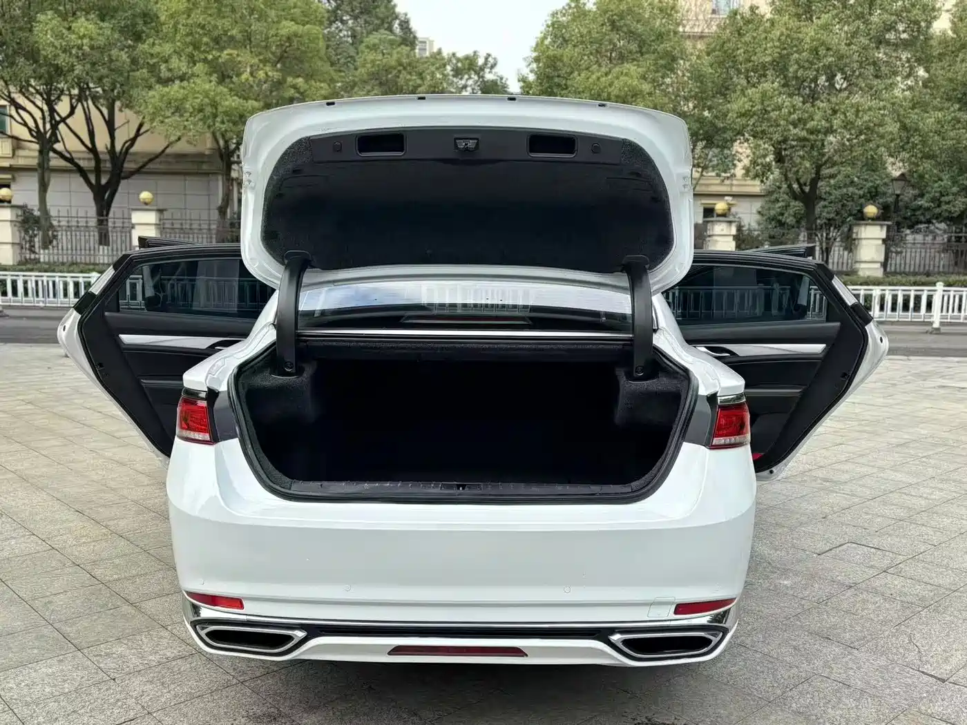 GEELY AUTOMOBILE BORUI