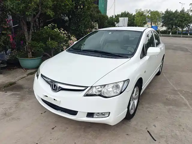  CIIMO CIIMO 2012 1.8L Automatic
