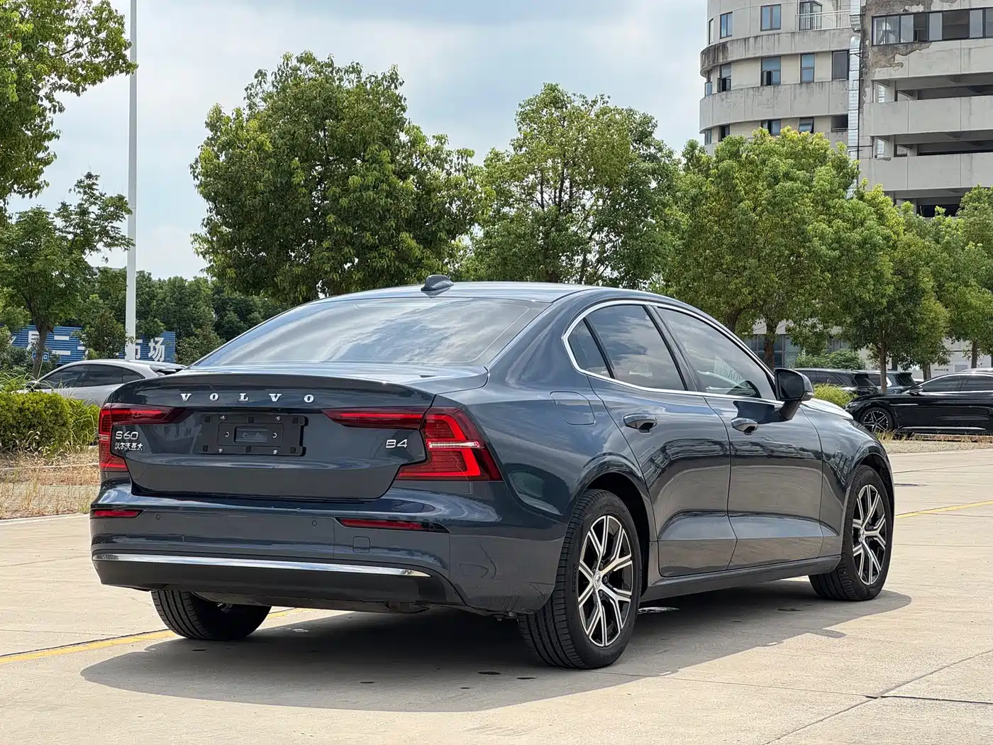 Volvo S60 2024 2024 B4 Elegance Luxury Edition