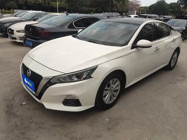 NISSAN TEANA