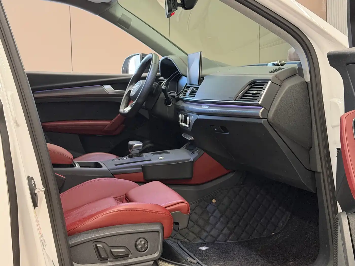 Audi Q5L 2022 Facelift 45T Luxury Dynamic фото 22
