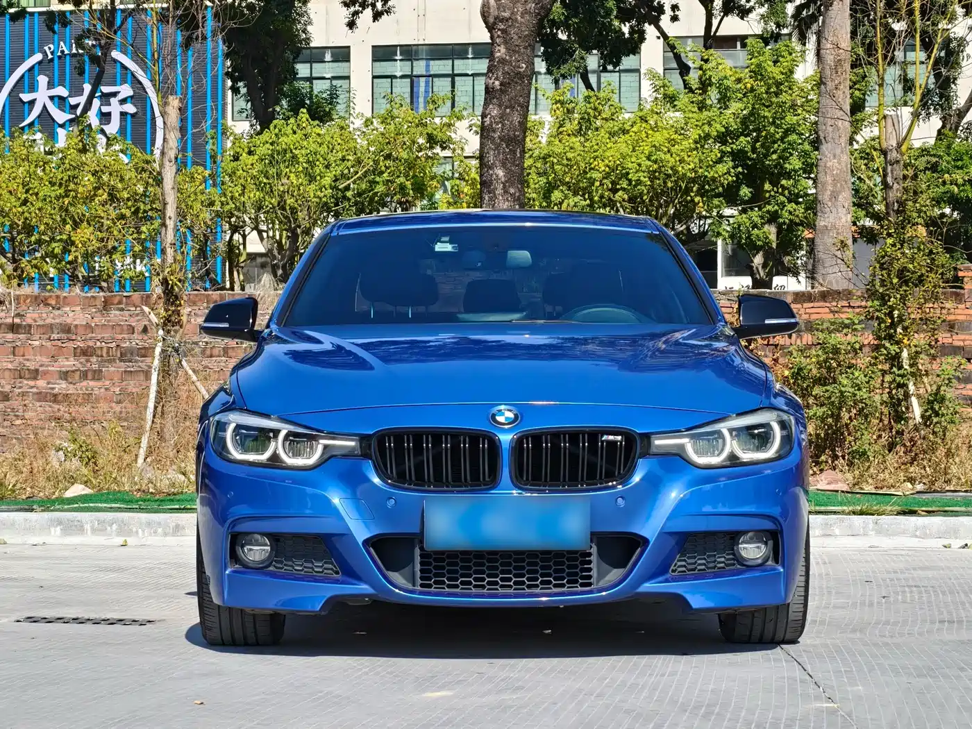 BMW 3 SERIES