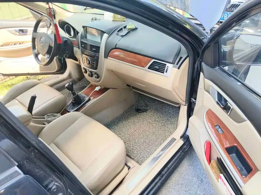 Фото 13 - Buick Excelle