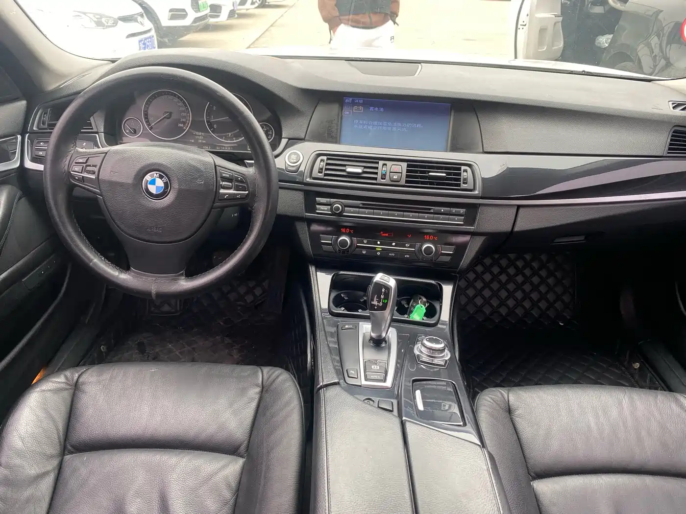 BMW 5 Series 2011 520Li Elegance фото 12