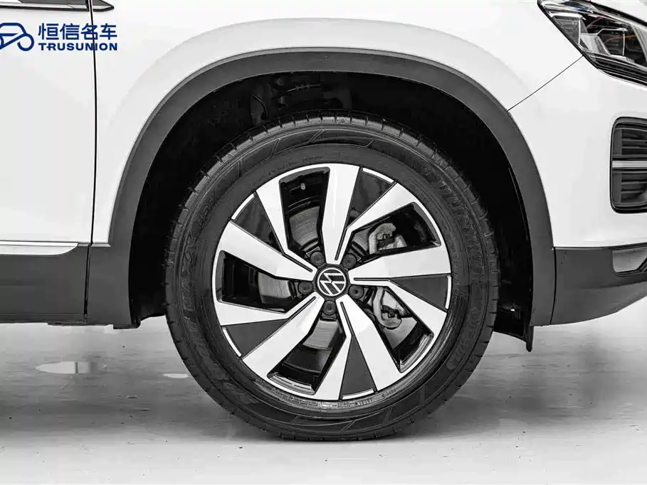 Volkswagen Tayron 2021 330TSI 2WD Luxury Smart Connect Edition фото 11