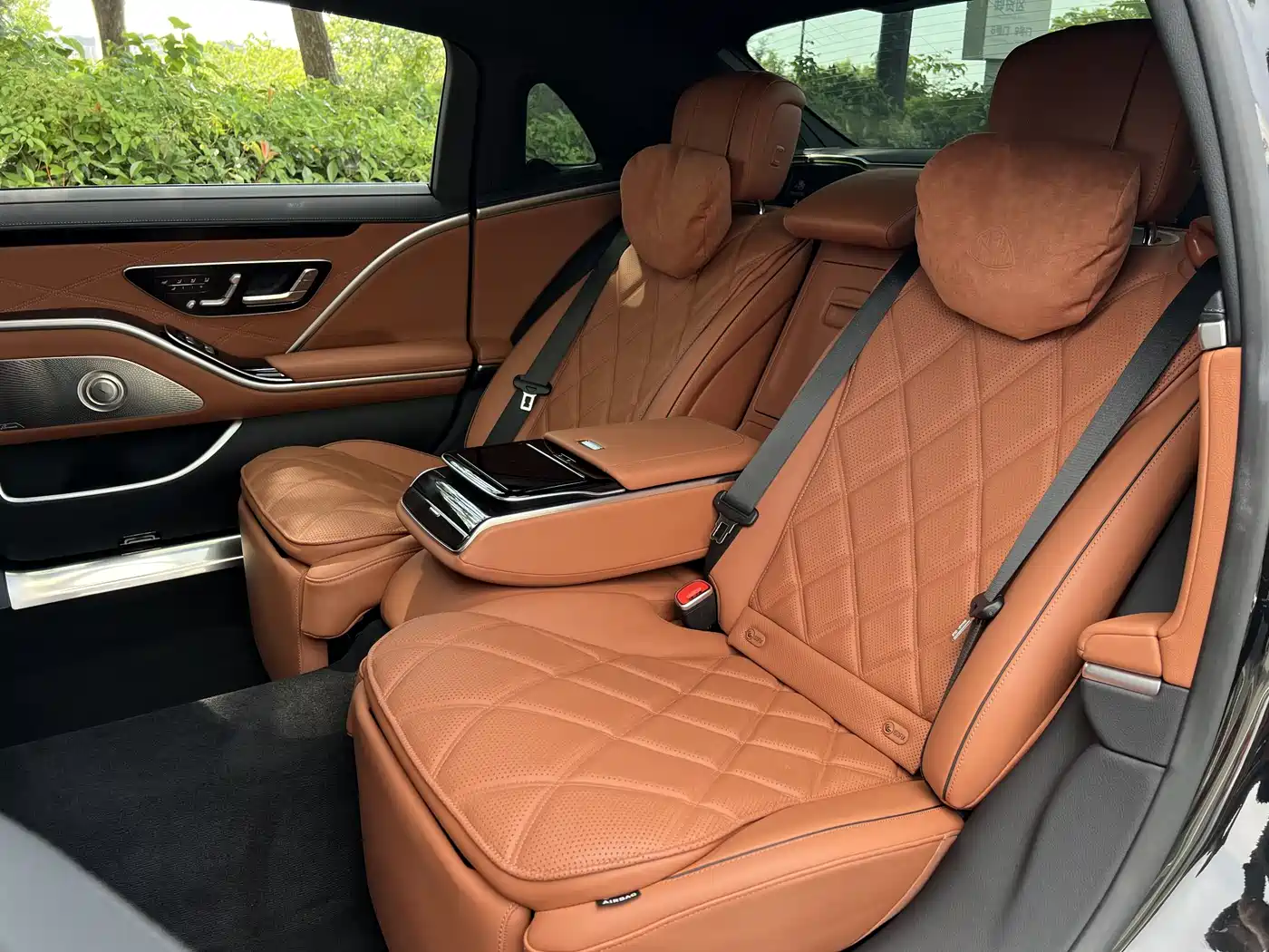Mercedes-Benz Maybach S-Class 2025 Model S 480 4MATIC фото 9