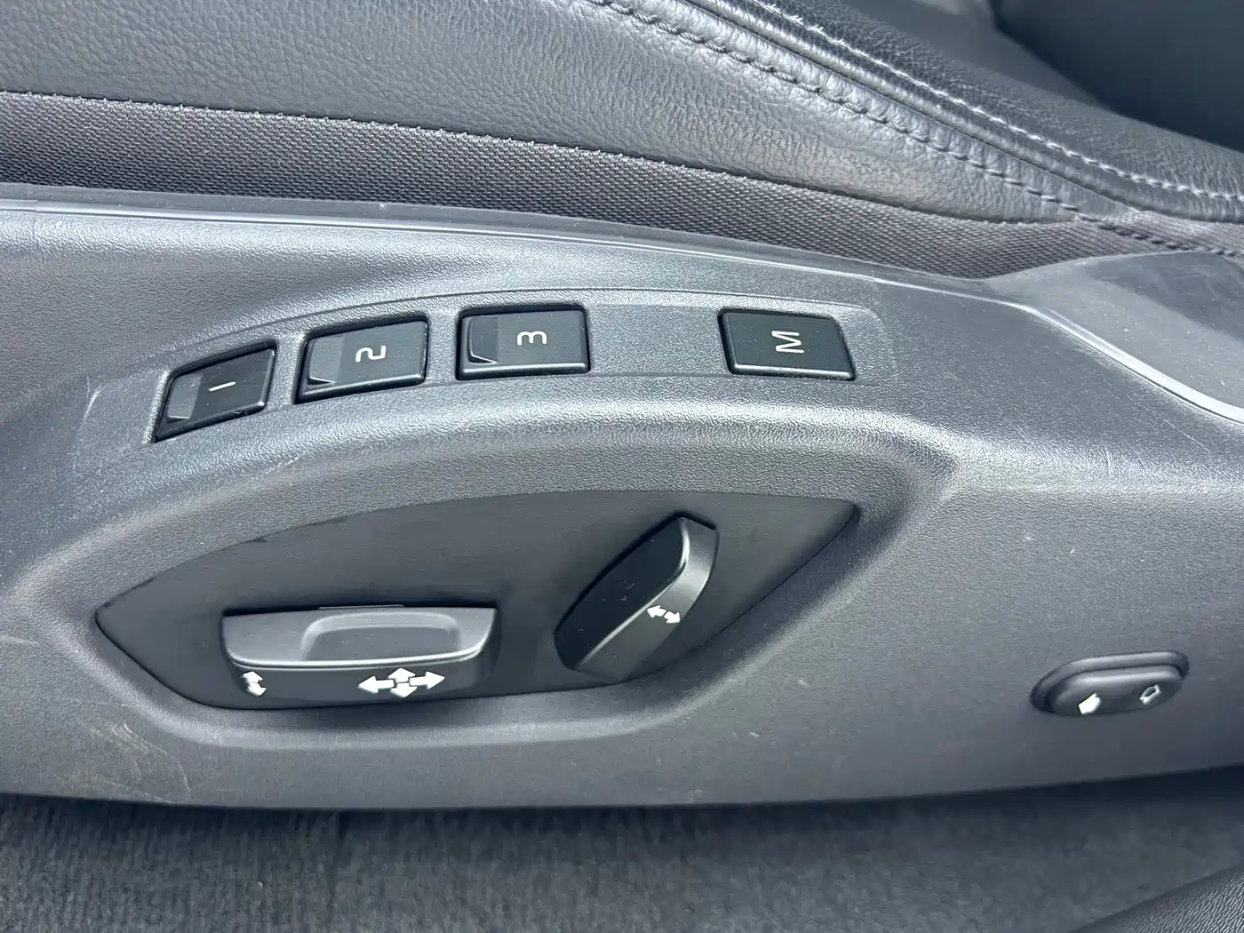 Фото 21 - Volvo XC60