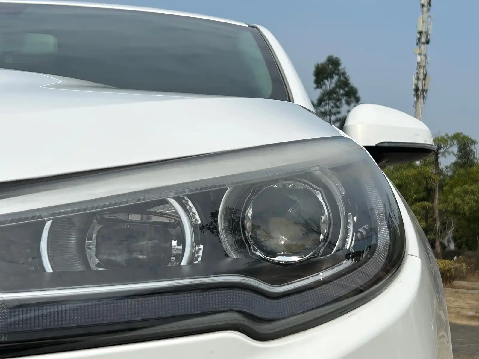 Фото 4 - Hongqi H5