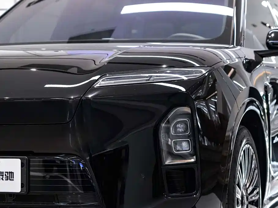 NIO ES8 2026 2025 Model 6-Seat Executive Luxury Edition