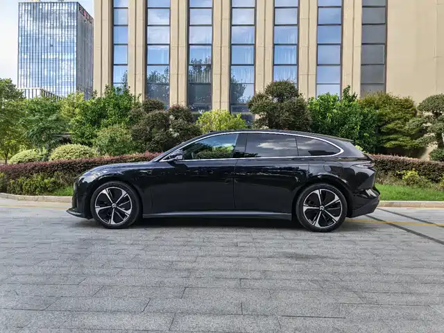 NIO ET5T 2024 75kWh Touring — фото 4