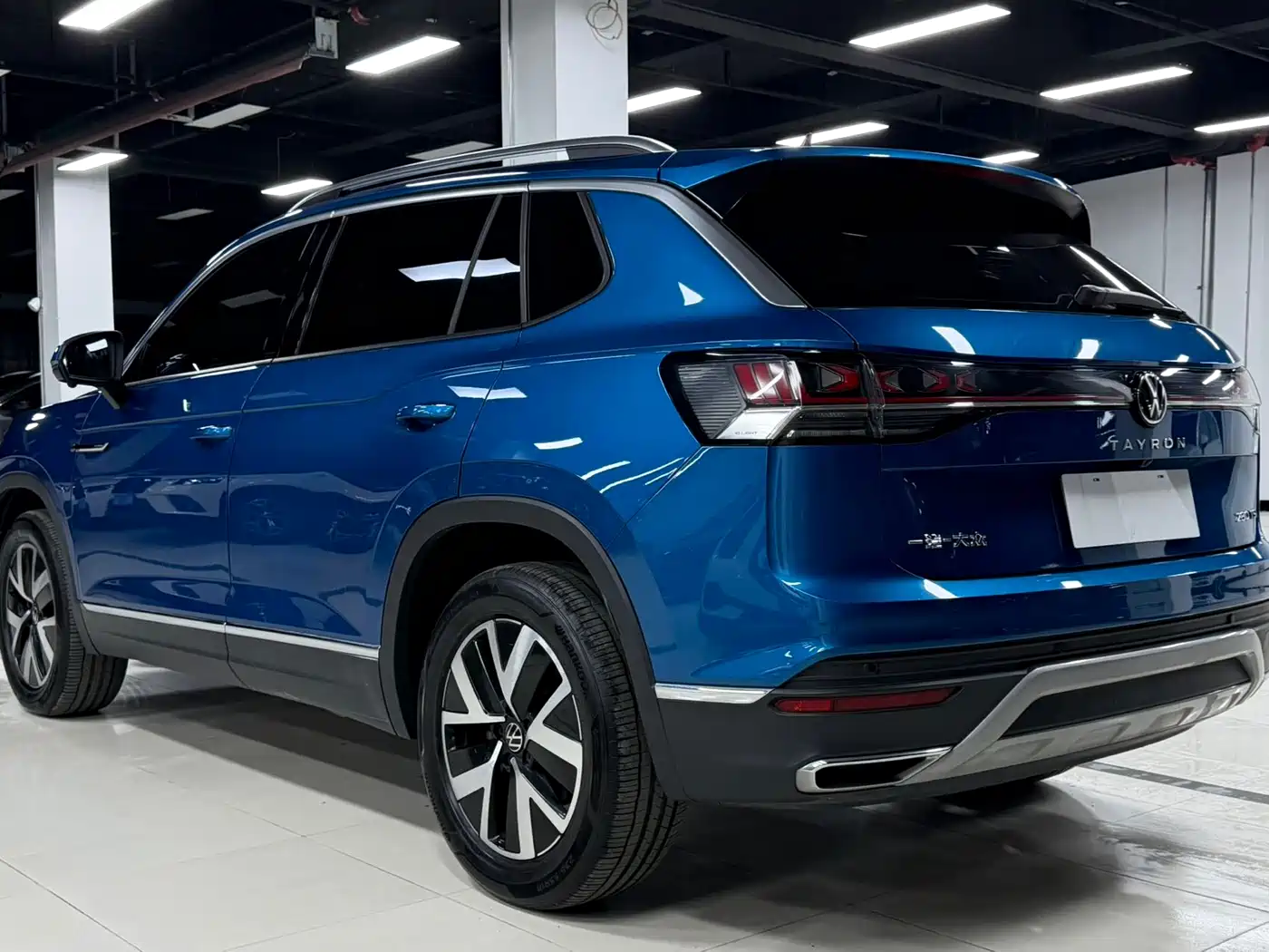 Volkswagen Tayron 2023 280TSI 2WD Luxury Plus Advanced Edition фото 7