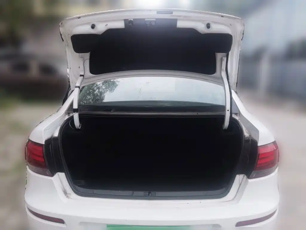 Qoros 3 2019 2018 Sedan 1.6L Auto Leading