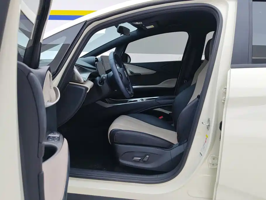 BYD Dolphin 2026 2025 420km Freedom Edition