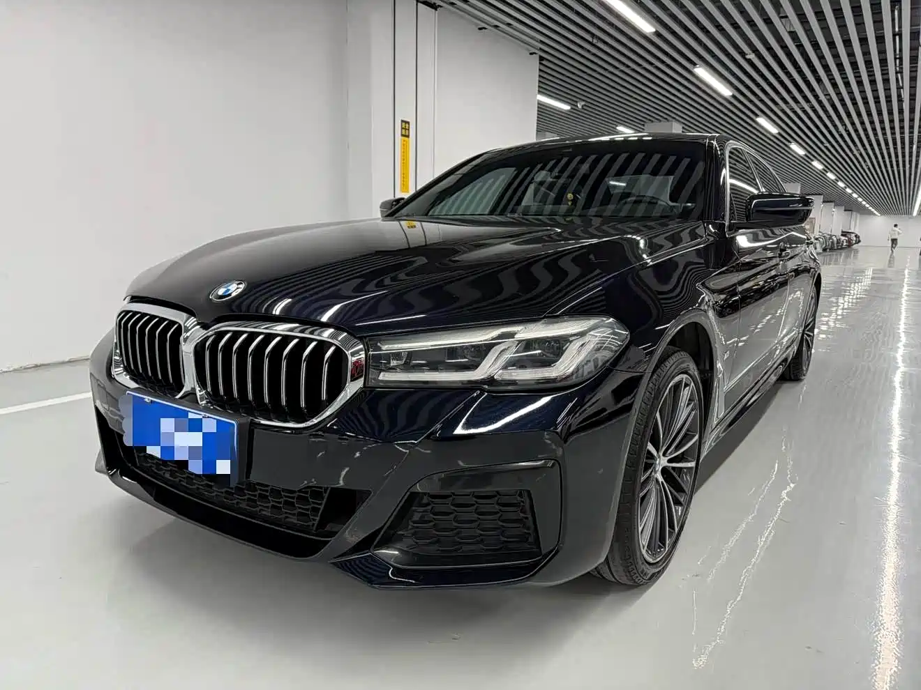 BMW 5 Series 2022 530Li Leading M Sport Package