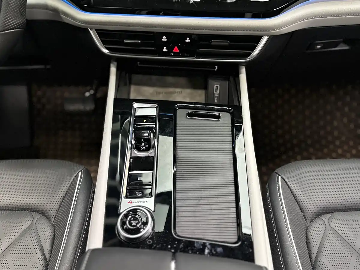 Volkswagen Teramont 2024 380TSI 4WD Prestige Luxury Edition фото 12