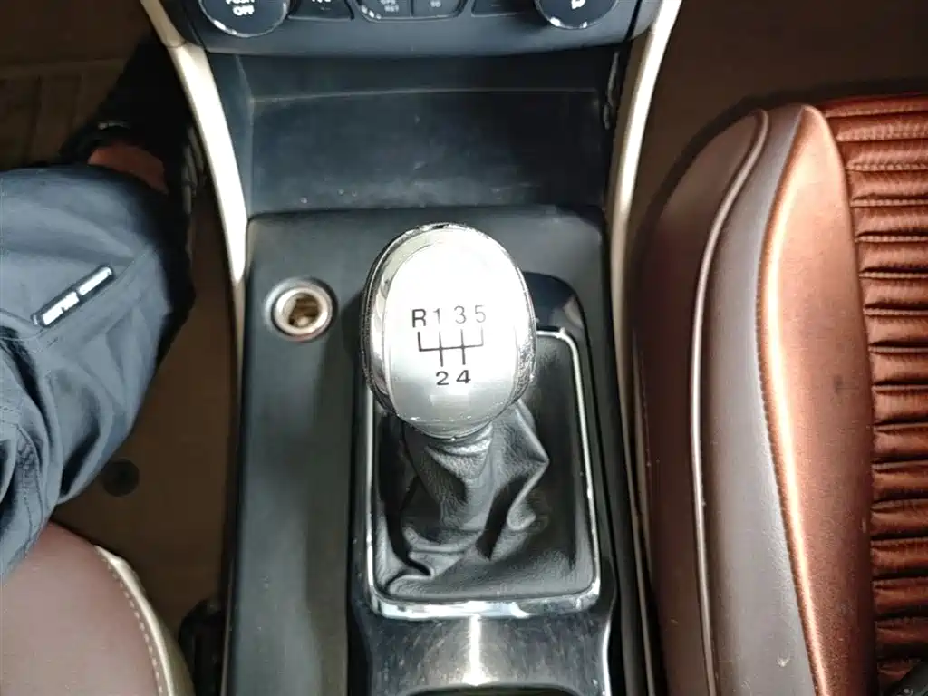 Besturn B50 2015 2013 1.6L Manual Comfort