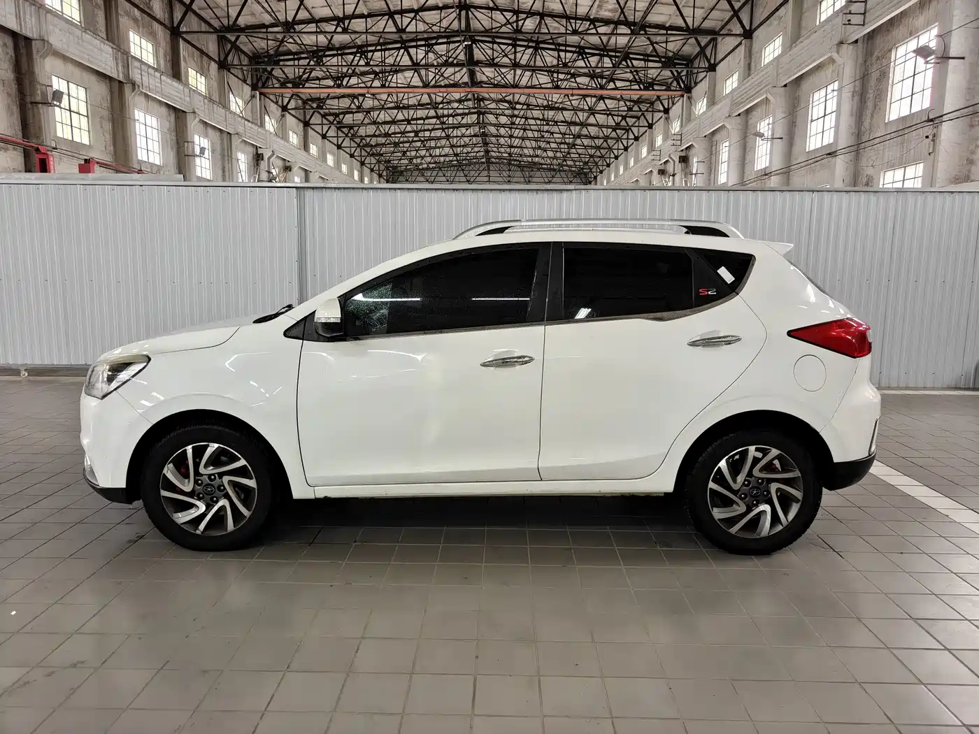 JAC Motors Refine S2 2016 2015 1.5L CVT Luxury Smart