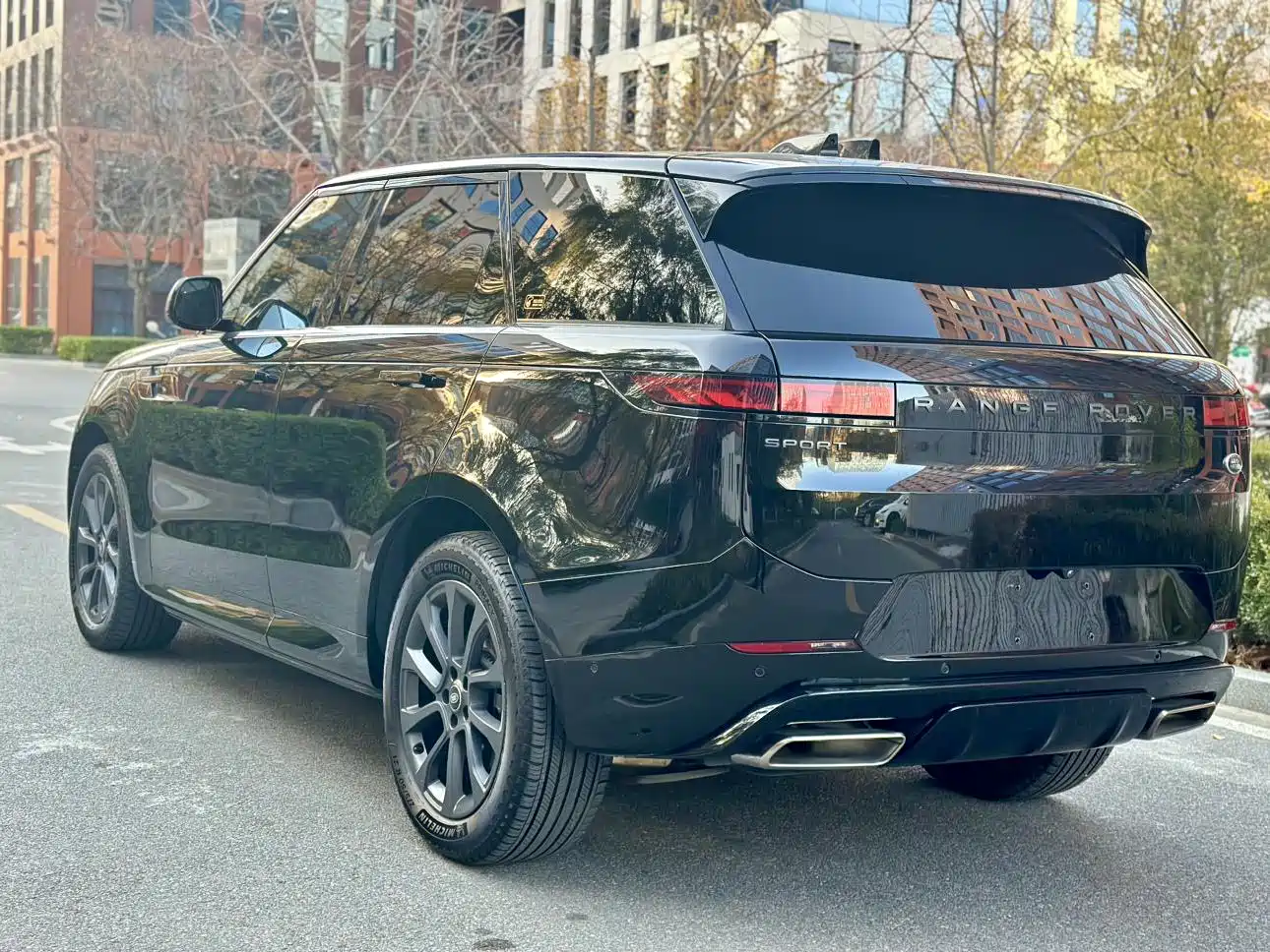 Land Rover Range Rover Sport 2023 400PS Dynamic SE фото 6