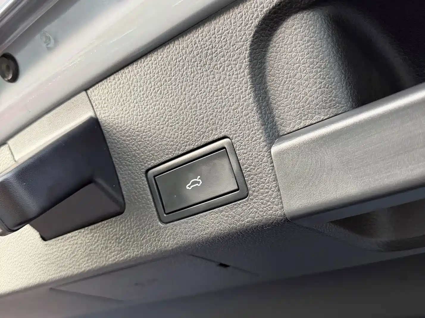 Photo 9 - Volkswagen CC