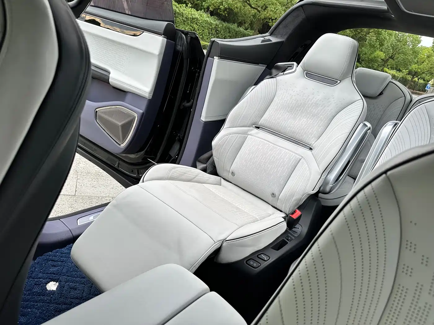HiPhi X 2023 2021 Flagship Edition 6-Seater