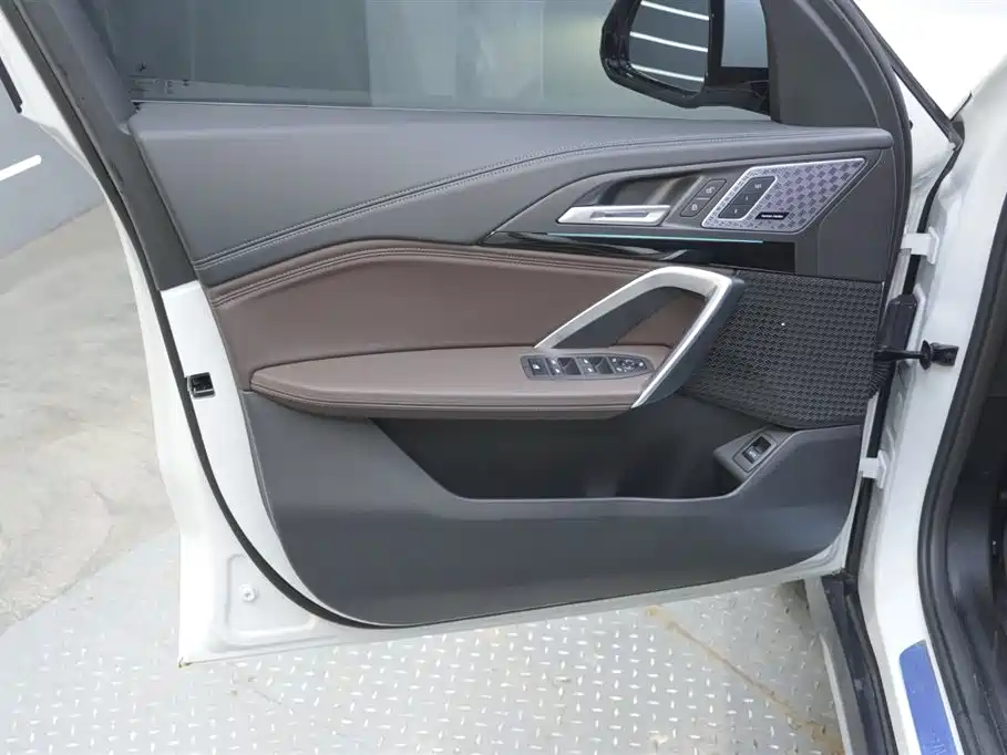 BMW X1 2025 sDrive25Li X Design Package фото 19